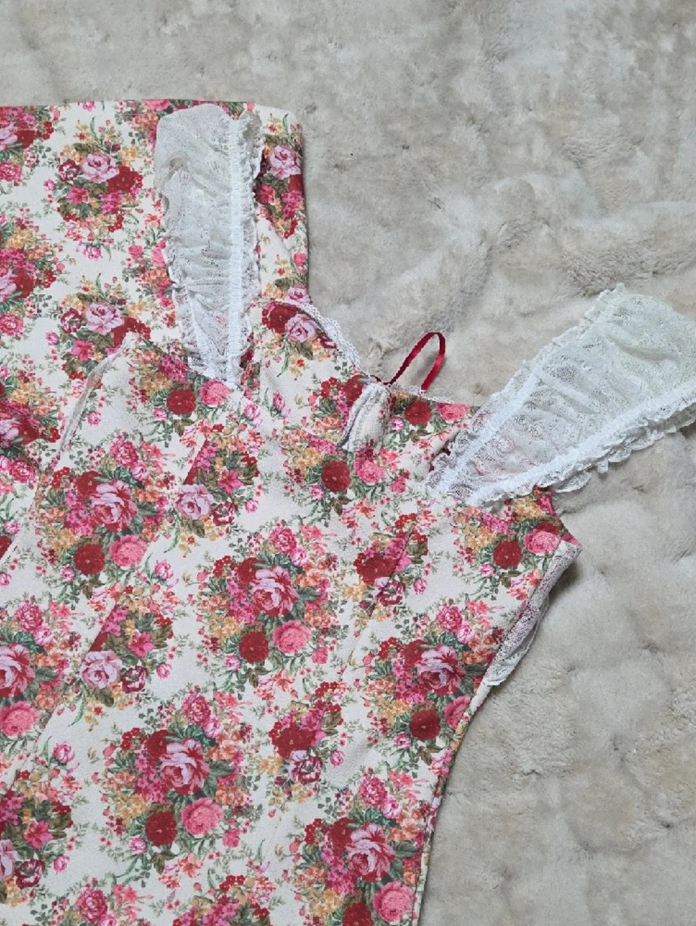 SHEIN White Floral Lace-Trim Midi Dress with Pink & Red Bouquet Print